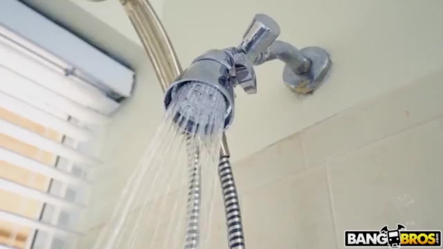 BANGBROS – Stepsister Dani Blu Finally Gives Jmac The Pussy