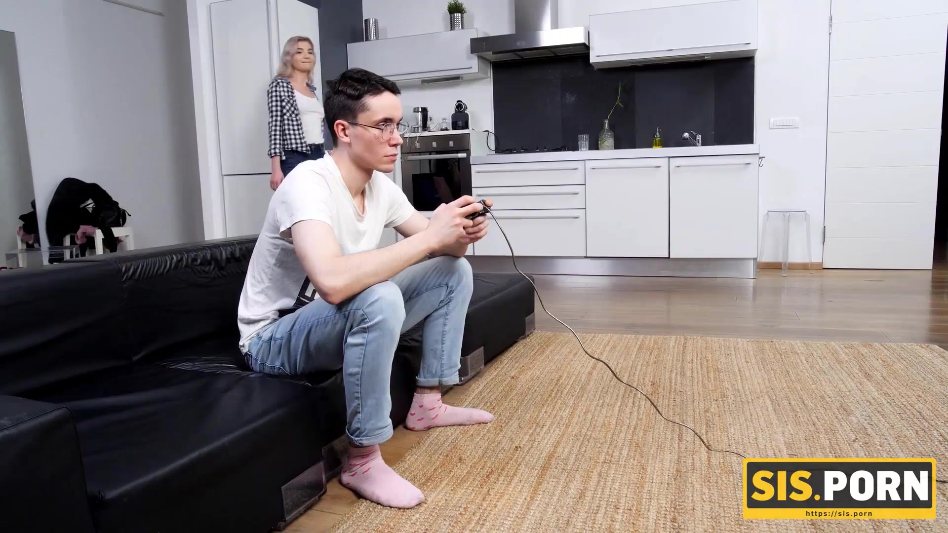 SIS.PORN. Man hammers provocative stepsister hole in the living room