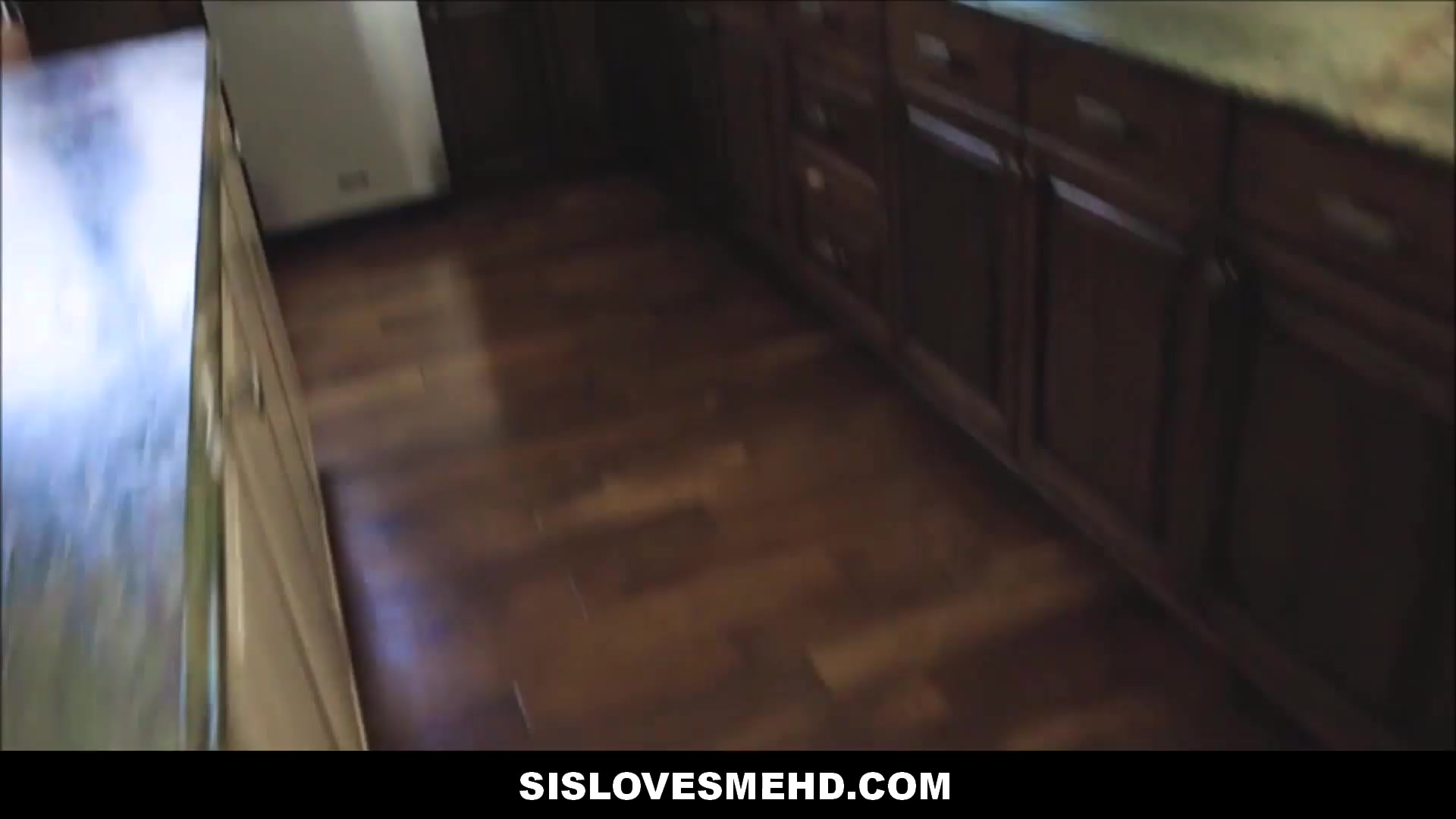 Stepsister Kenzie Green Stuck In Sink