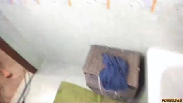 Step-sister found for wanks and sucked the end