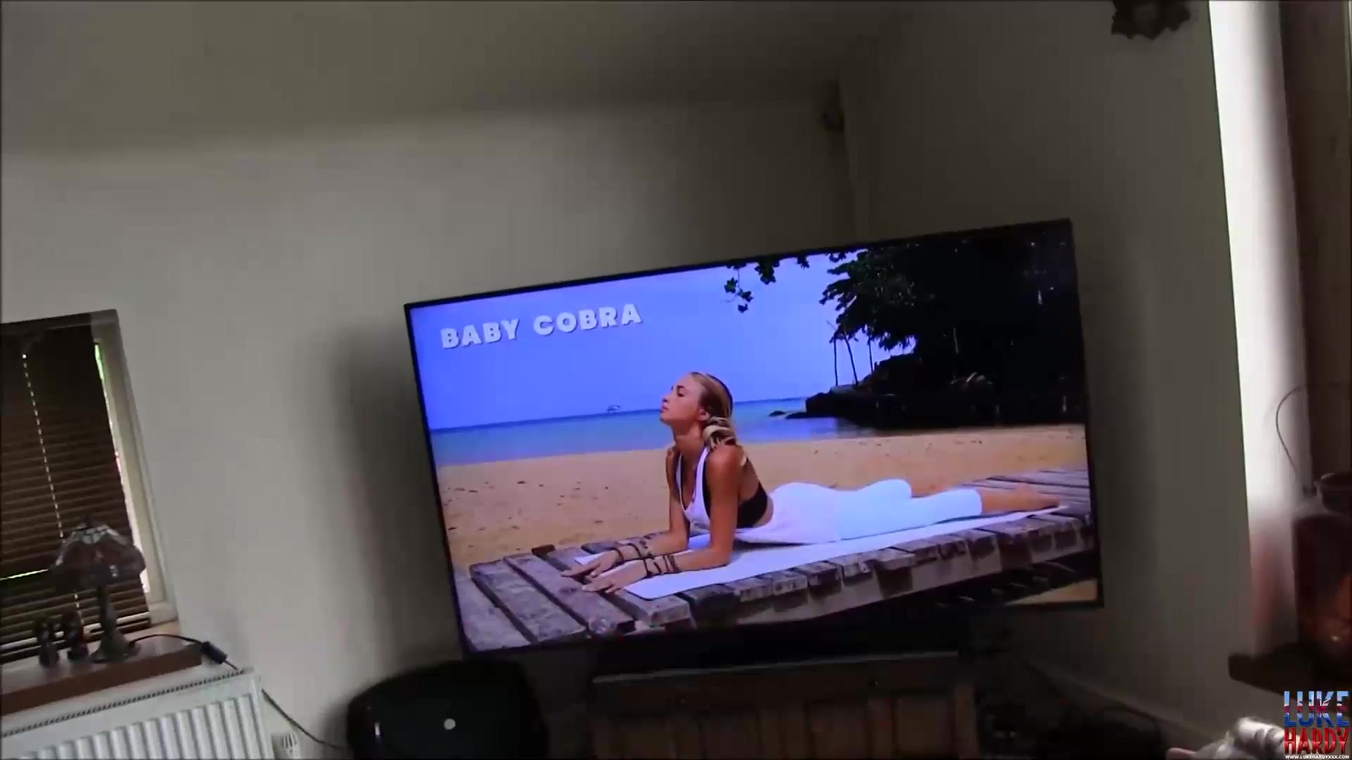 LUKE HARDY – Fucking Stepsister Mandy After Yoga