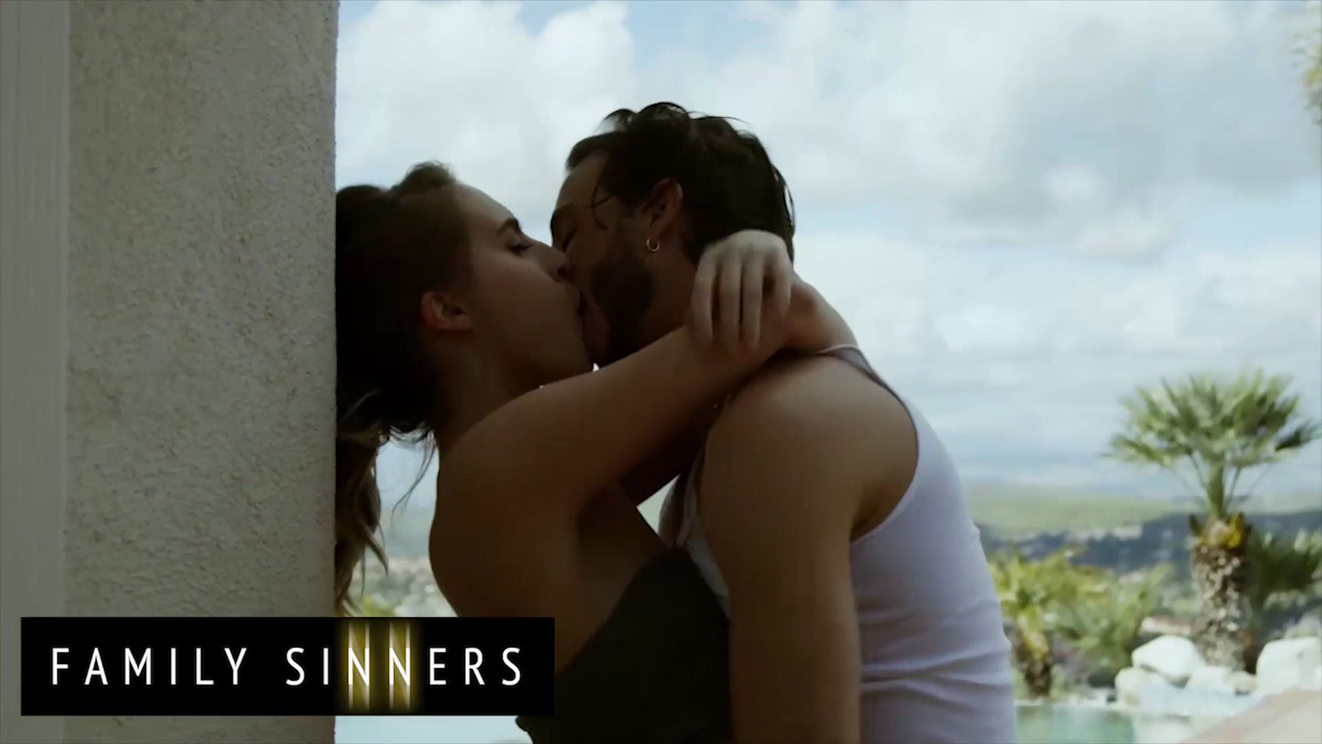 Naughty Chick (Cadence Lux) Plowed Hard By Her Hot Stepbrother (Lucas Frost) – FamilySinners