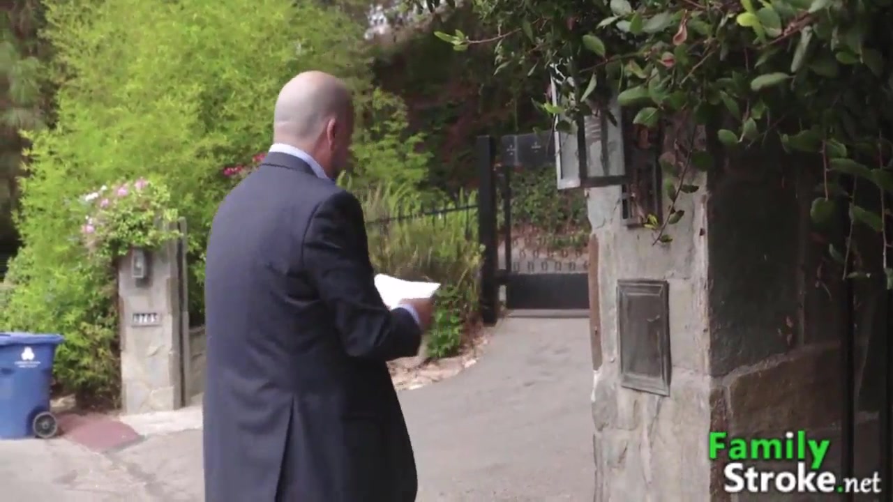 Kinky Stepsister Fucking Special Stepbrother: FamilyStroke