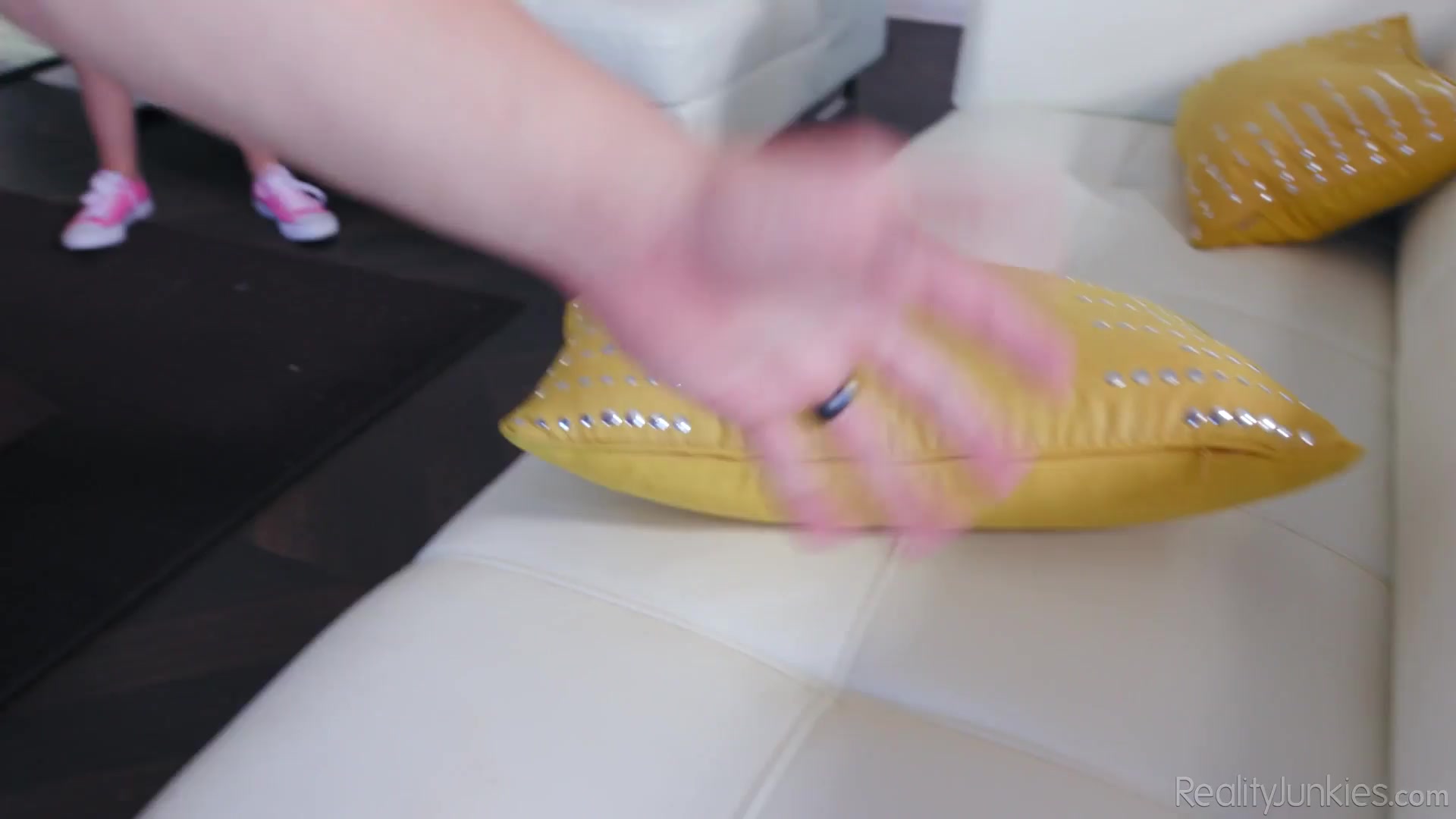 RealityJunkies – Harmony wonder my step sister my slut