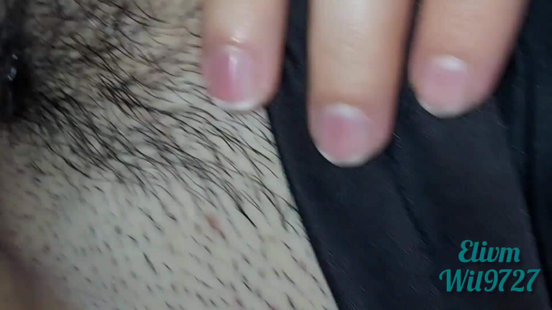 El primer sexo entre hermanastro y hermanastra