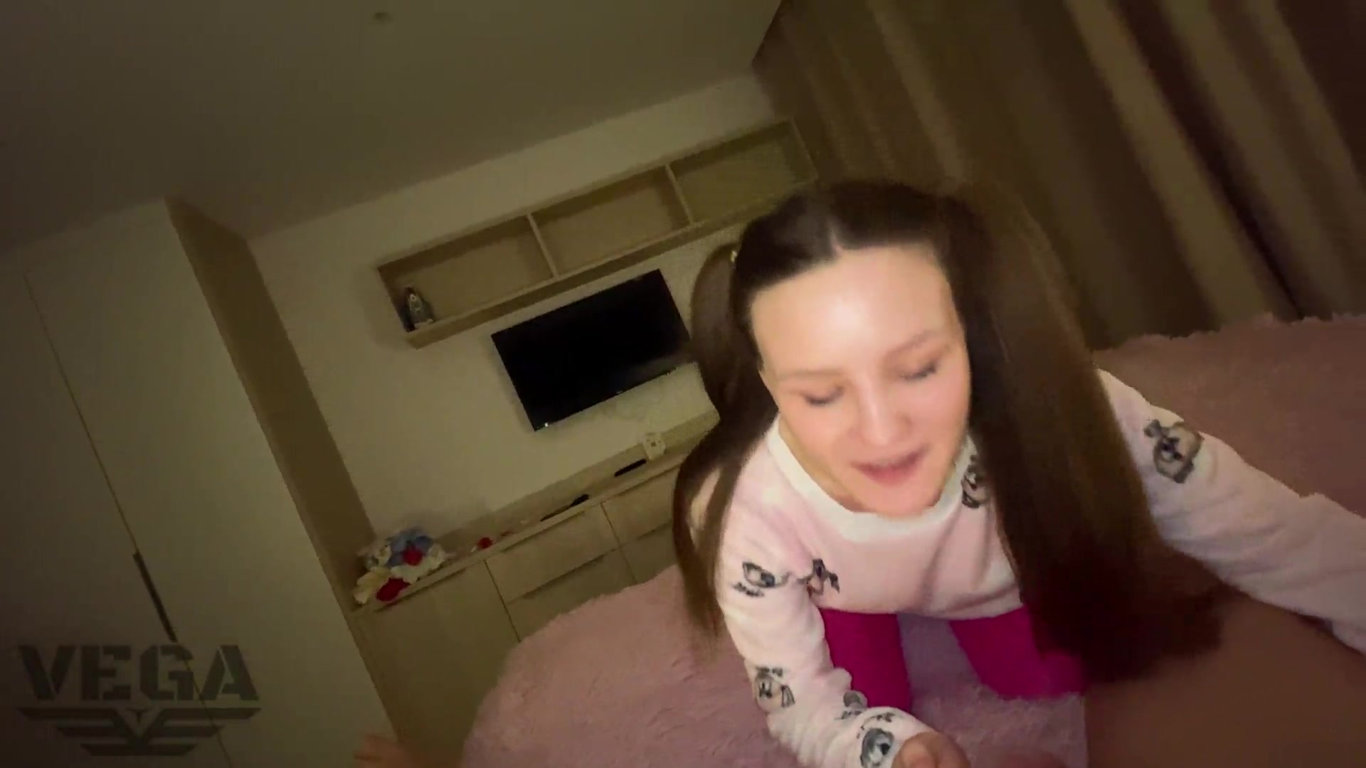 STEPSISTER TORE LEGGINGS & BOUNCING ON MY COCK