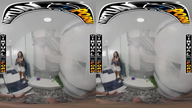 VIRTUAL PORN – Black StepSister Ameena Green Wants Your Cock Right Now