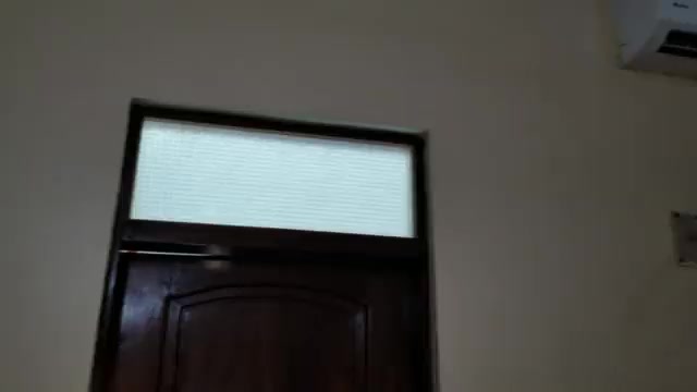 I enters to the bathroom’s stepsister and she ends up eating my big cock