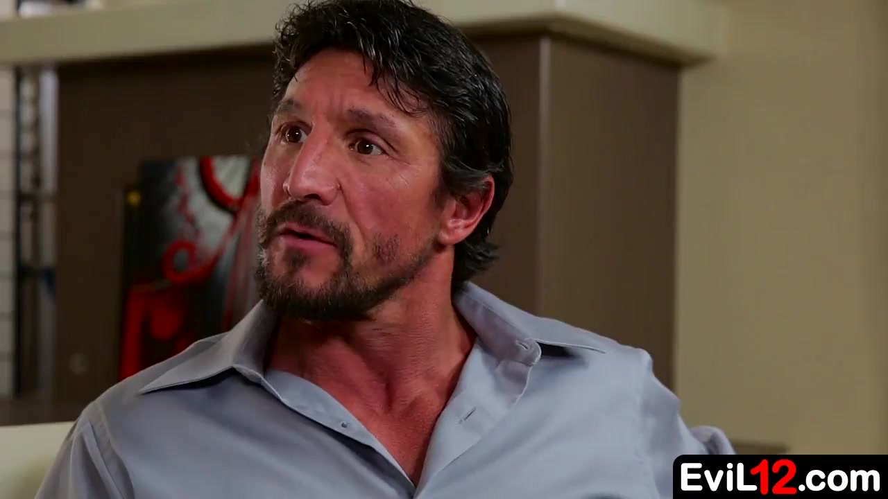 Beautiful teen rides stepdad’s throbbing cock and her tender asshole has been well fucked