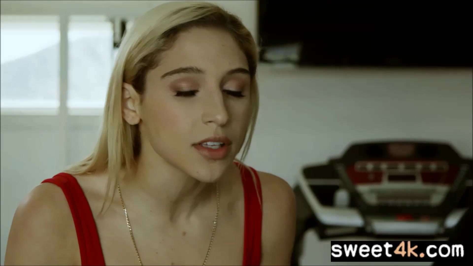 stepSister ruins stepBrothers workout session