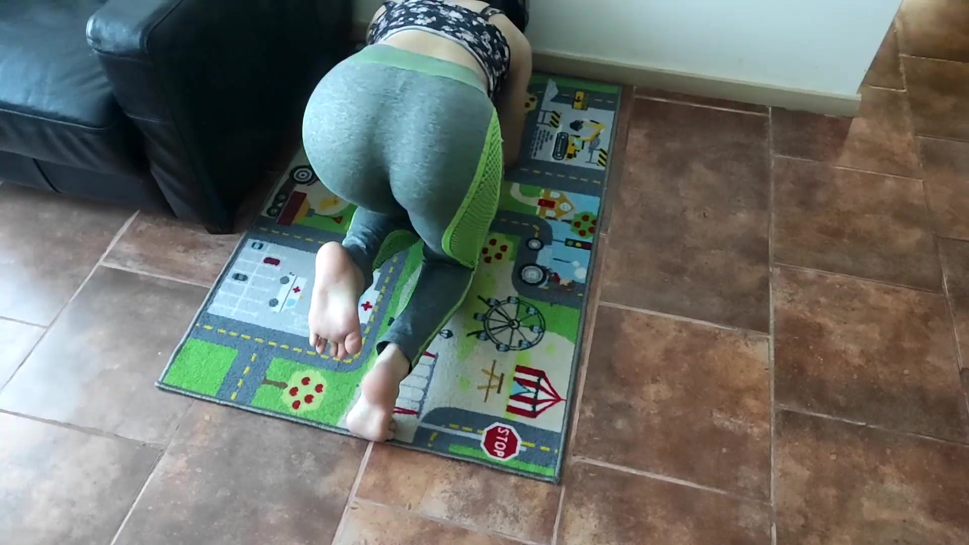 stepsister wants me to fuck her 1/3