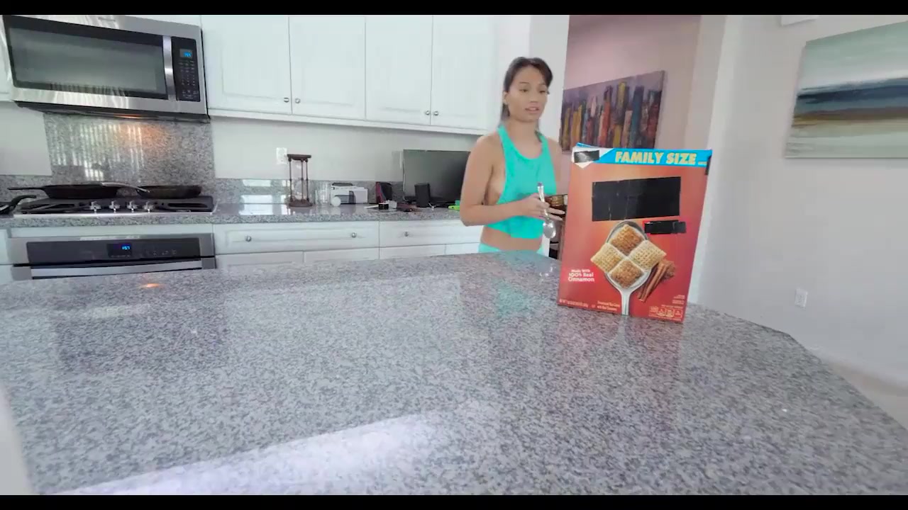 Teen step sister helps