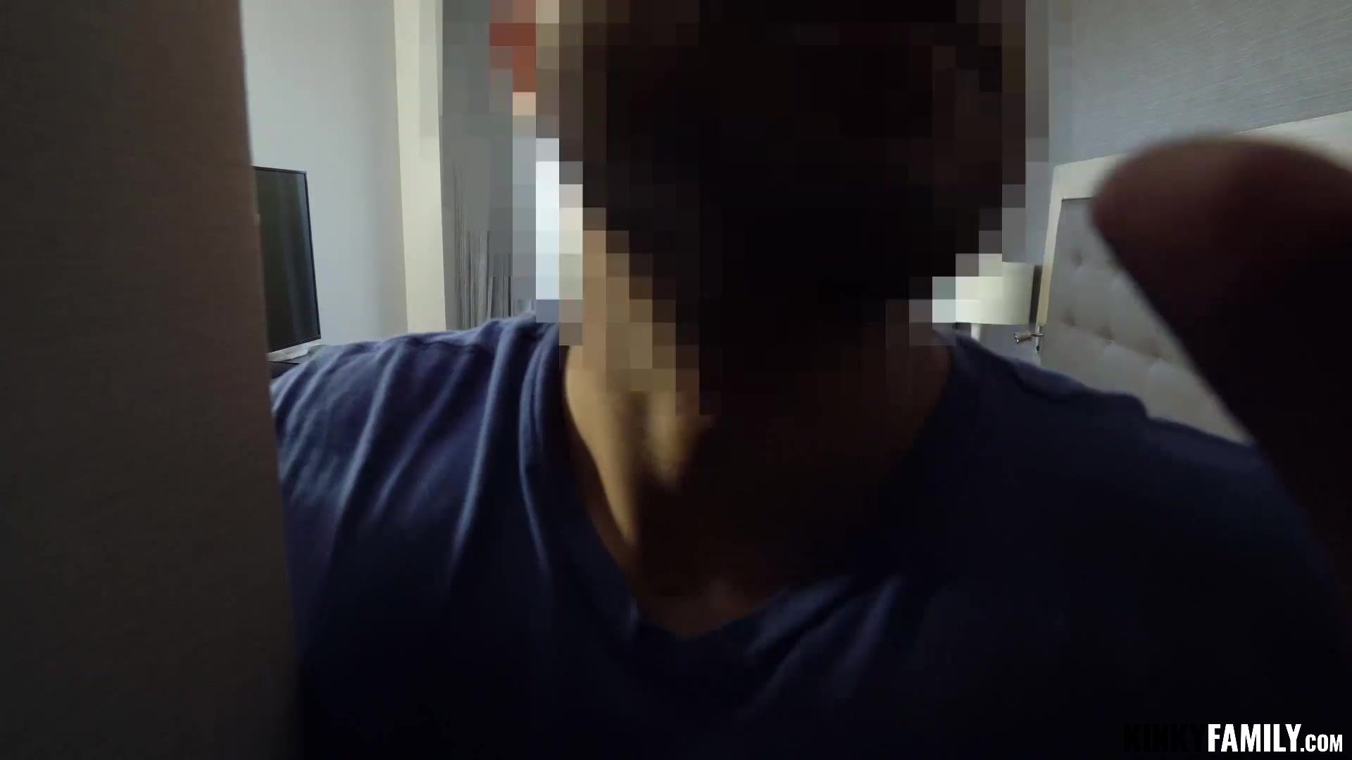 Kinky Family – Spied on stepsis Aliya Brynn & fucked her