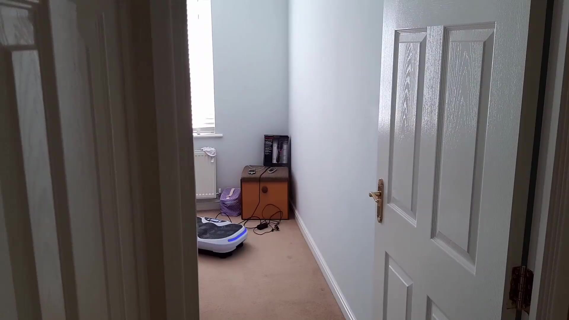 Fucking My Hot Blonde Step Sister While She Listens To Music And Fitness