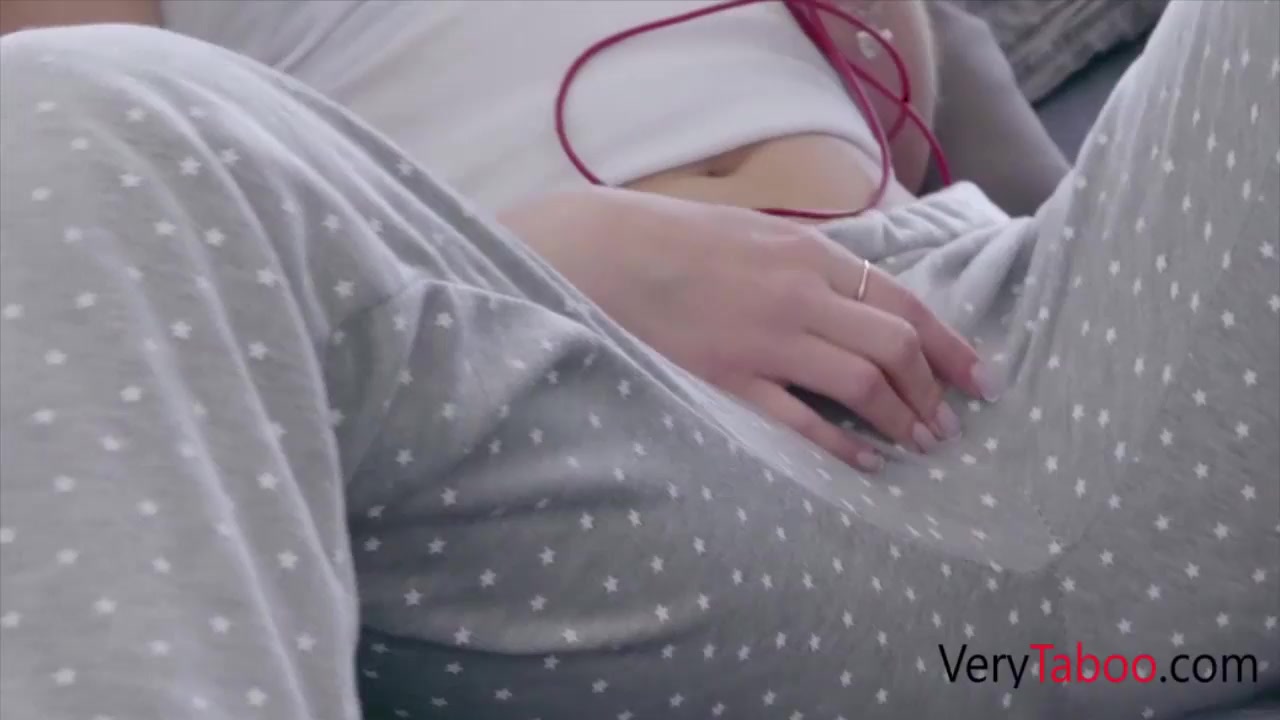 Seducing My Stepbro Into Fucking My Slutty Cunt- Sasha Sparrow