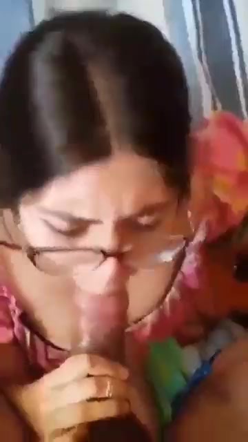 Step sister gives bro blowjob *REAL*