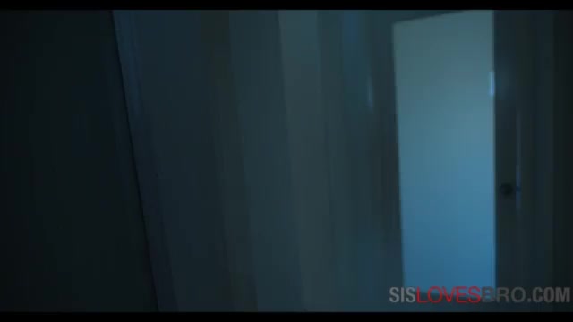 Trying to make the best outta STEP SISTER’s HORNY PUSSY- Lux Rose