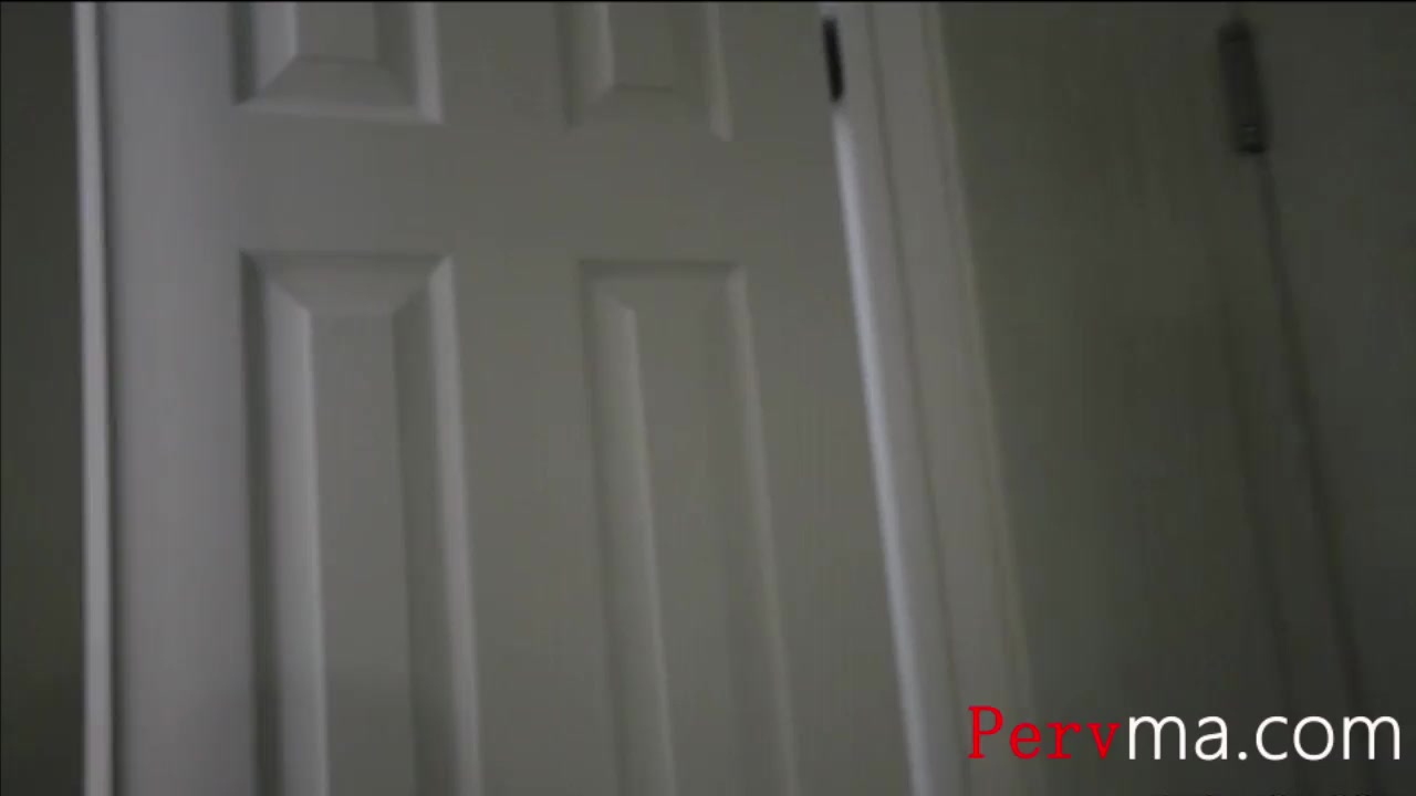 This is how every mom should takecare of their stepson-Kit Mercer