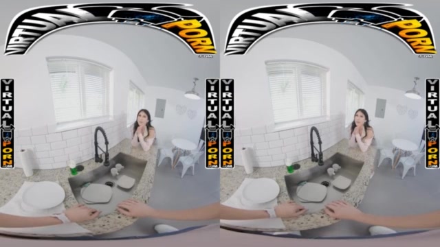 VIRTUAL PORN – Fucking StepSister Penelope Woods #VR