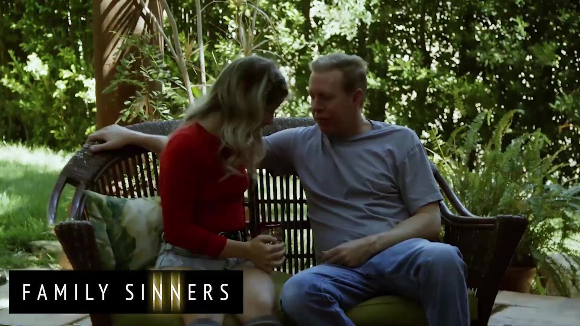 Petite stepdaughter (Vienna Rose) dick sucks (Mark Wood) daddy dick – Family Sinners