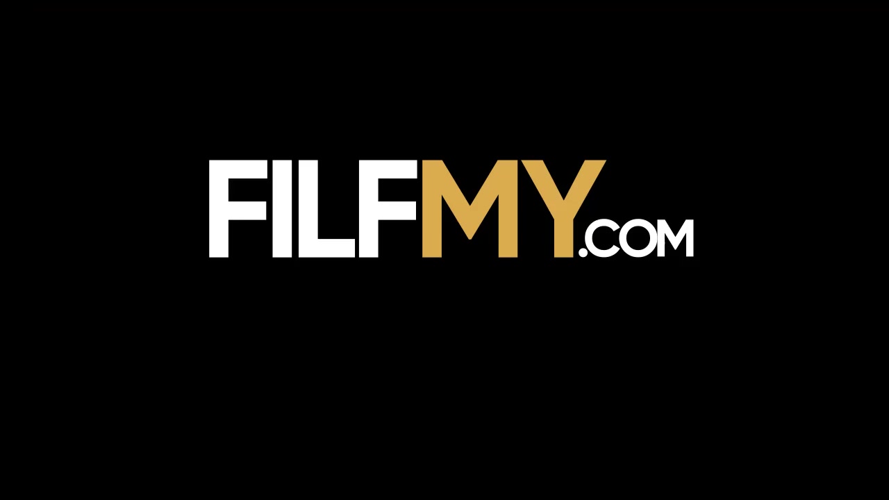 My step sister loves Anal | Caught Masturbating !!