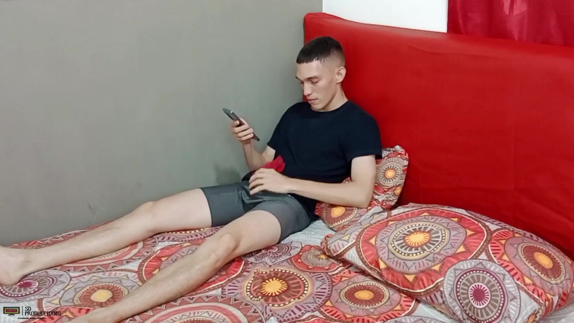 Madrastra cachonda seduce a su hijastro para que le folle bien rico su coño – HISTORIA COMPLETA