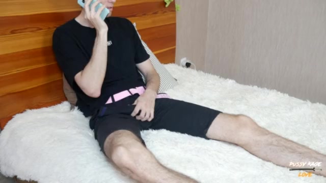 Сексу по Телефону Помешала Горячая Сводная Сестра в Бандаже