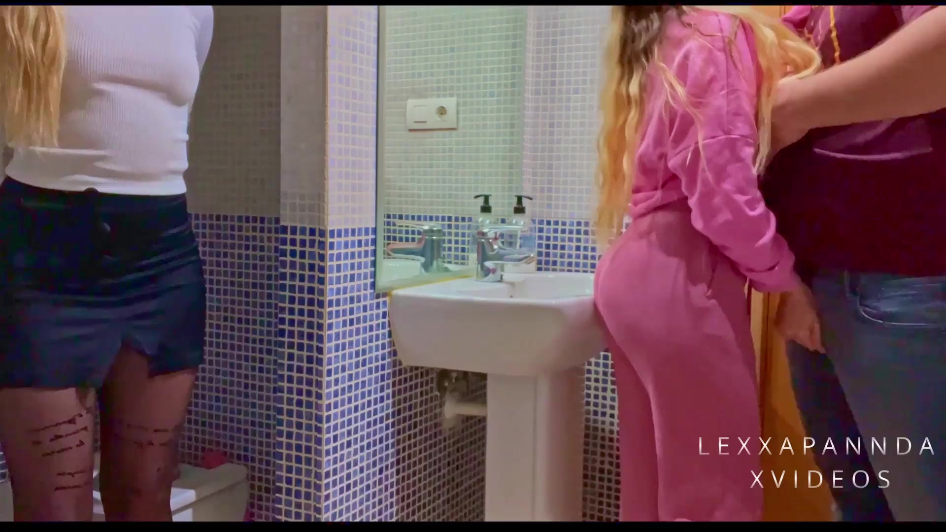 Increible como folla mi hermanastra con mi nuevo novio