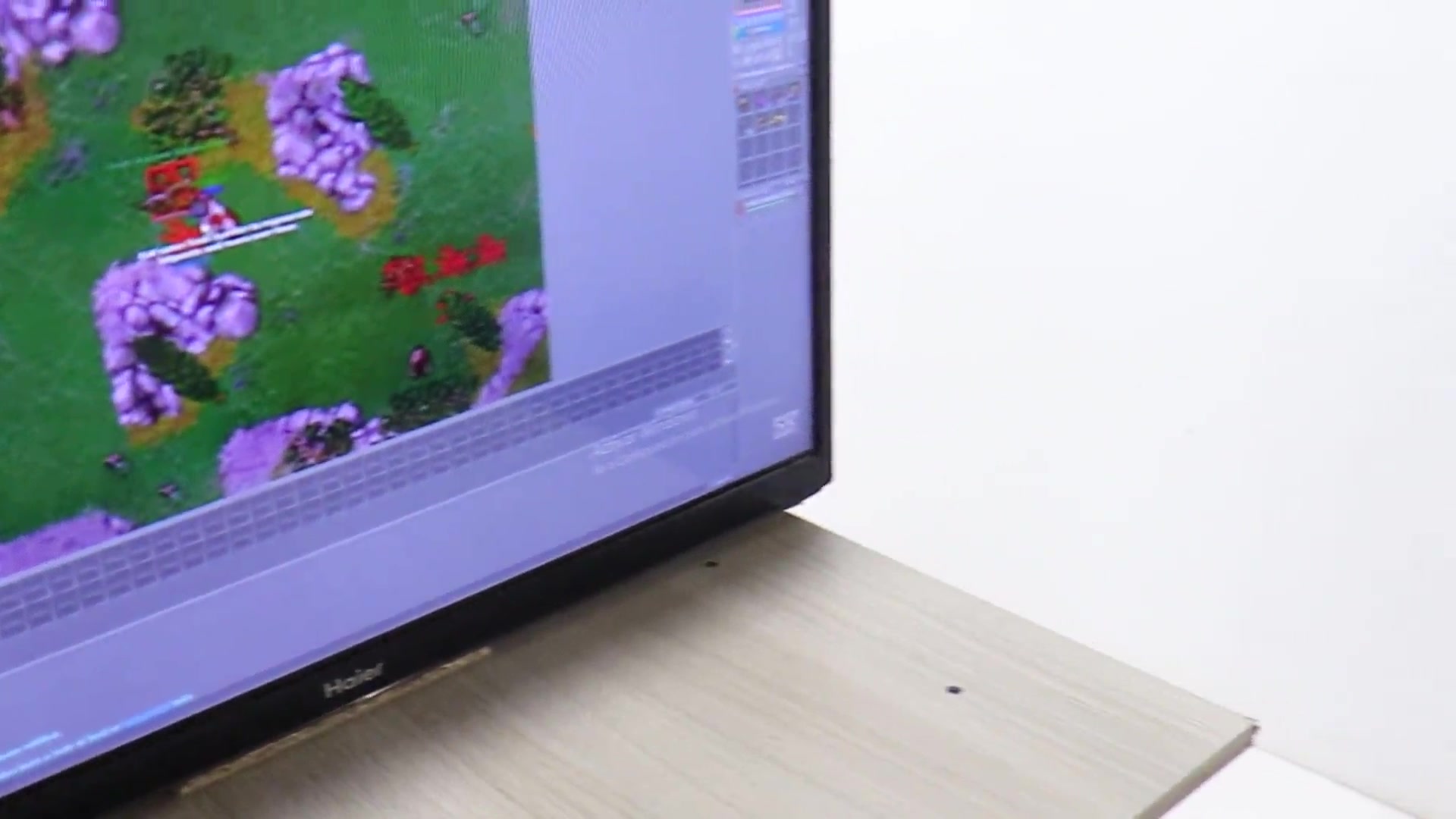 MI HERMANASTRA TETONA ME DA UNA BUENA CHUPADA