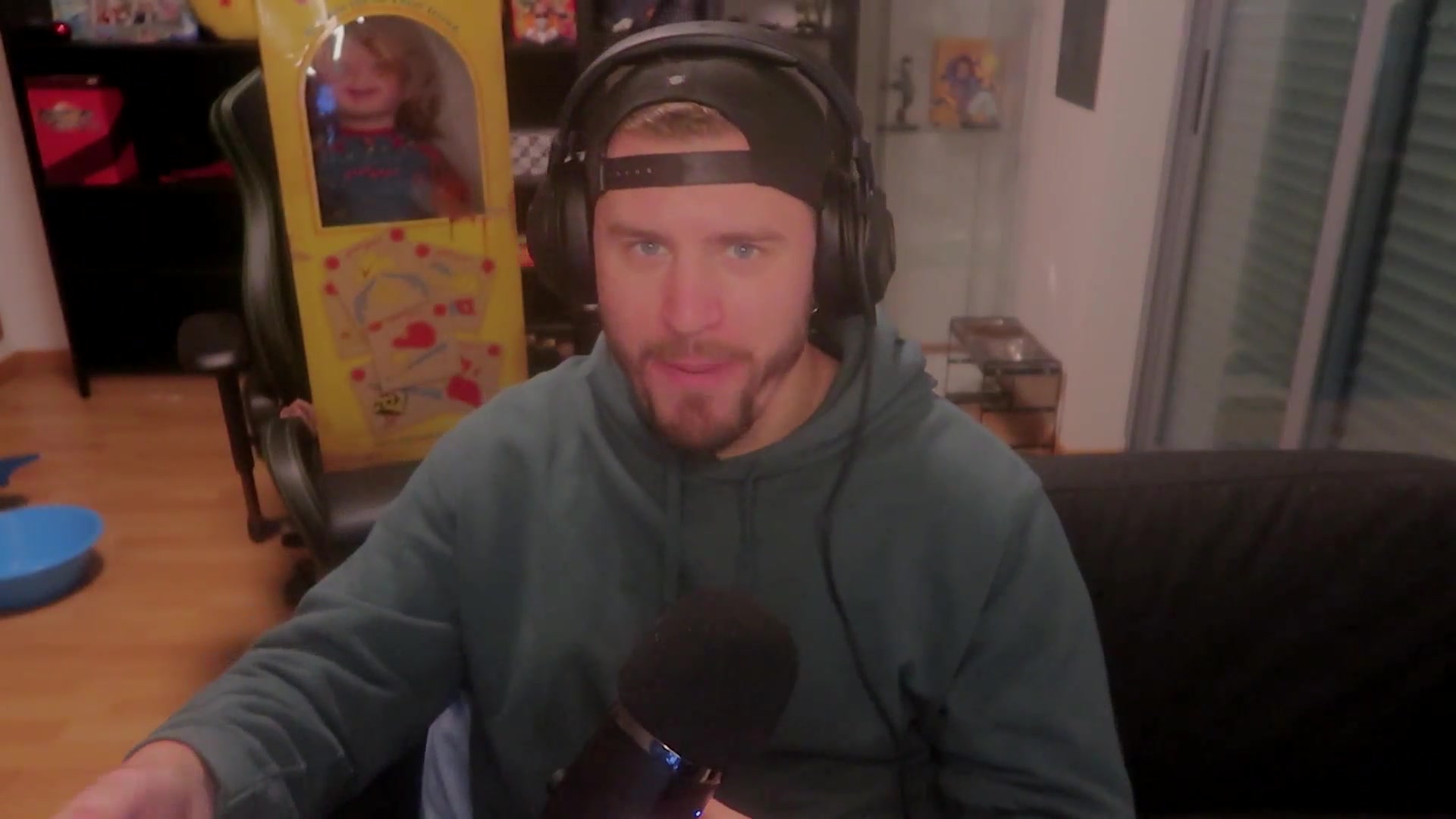 Meeting My New Step Sister for the First Time Was a Huge Surprise! (Bones’ Tale: The Manor)