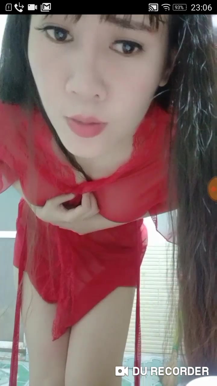 Em gái 2k thủ dâm part 9