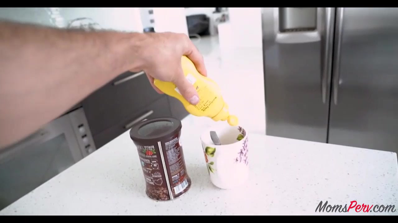 Making MOM’s every sexual desire come true- Honey Blossom