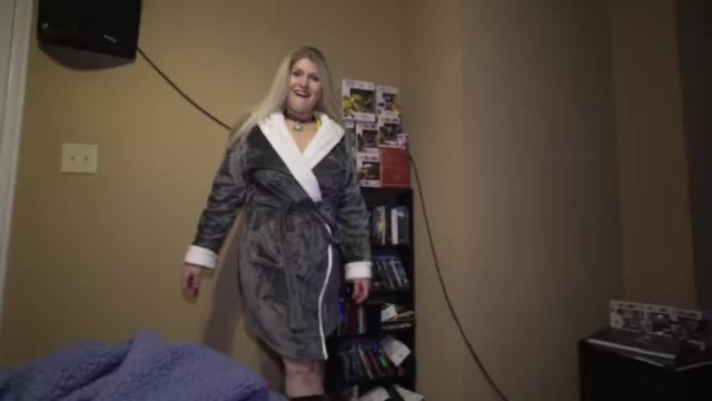 Stepmom gets Facial from Stepson After Taboo Oily Massage