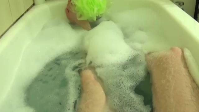 step Sister Gives stepBrother A Handjob In The Bath