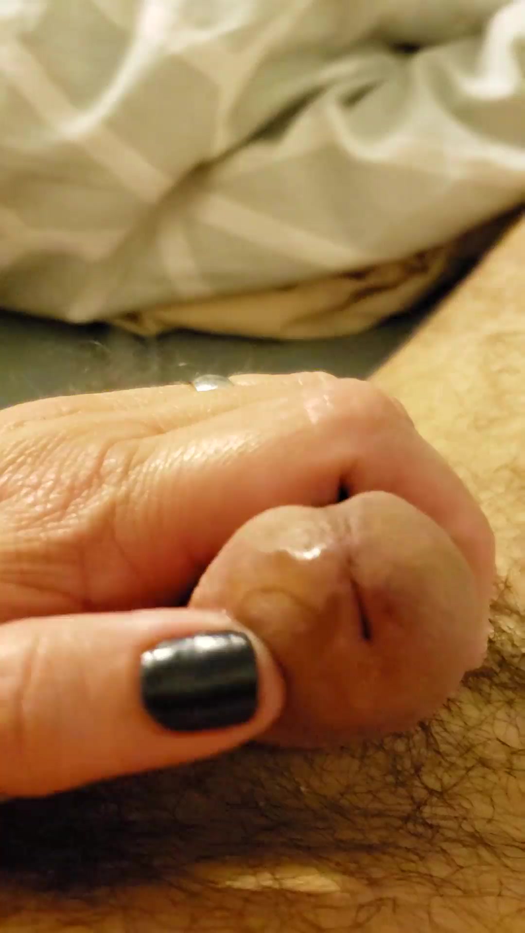 Homemade Handjob From My step Sister step Mom